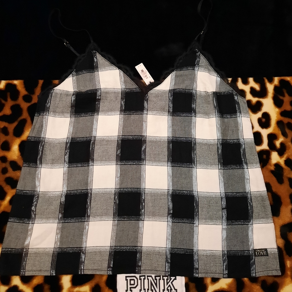 Nwt Vs Pj Top ❤